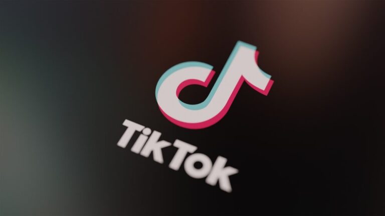 TikTok e spam generato dall'IA