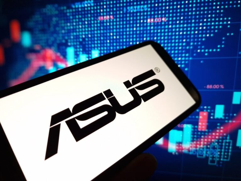 Asus Zenbook 14 (2026) in esposizione