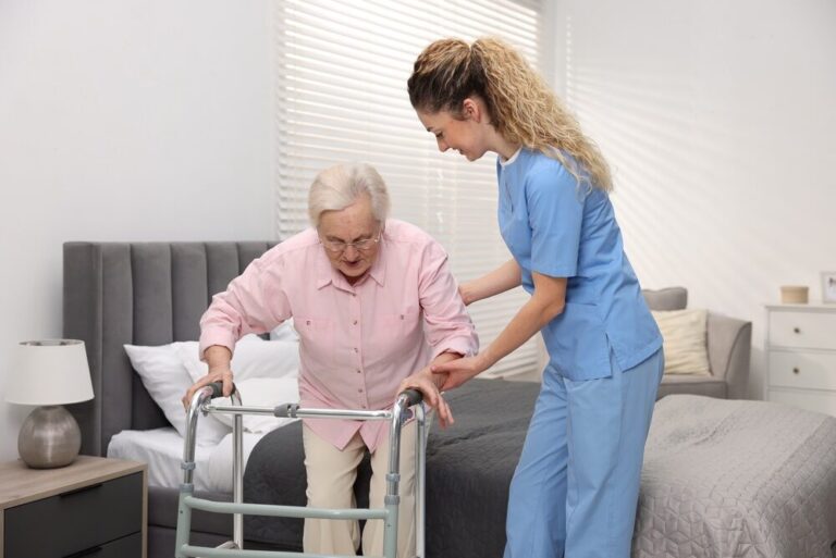 Piattaforma WeCare per badanti