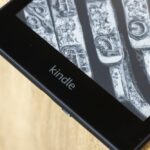Kindle Paperwhite trasformato in assistente da scrivania